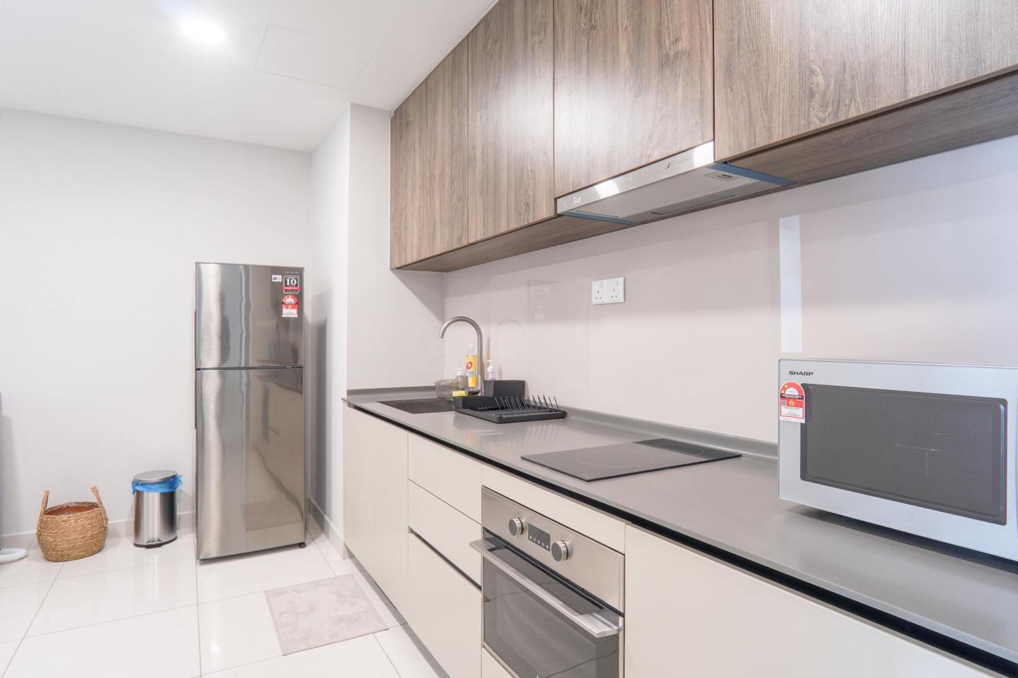 Datum Jelatek By Airhost Apartment