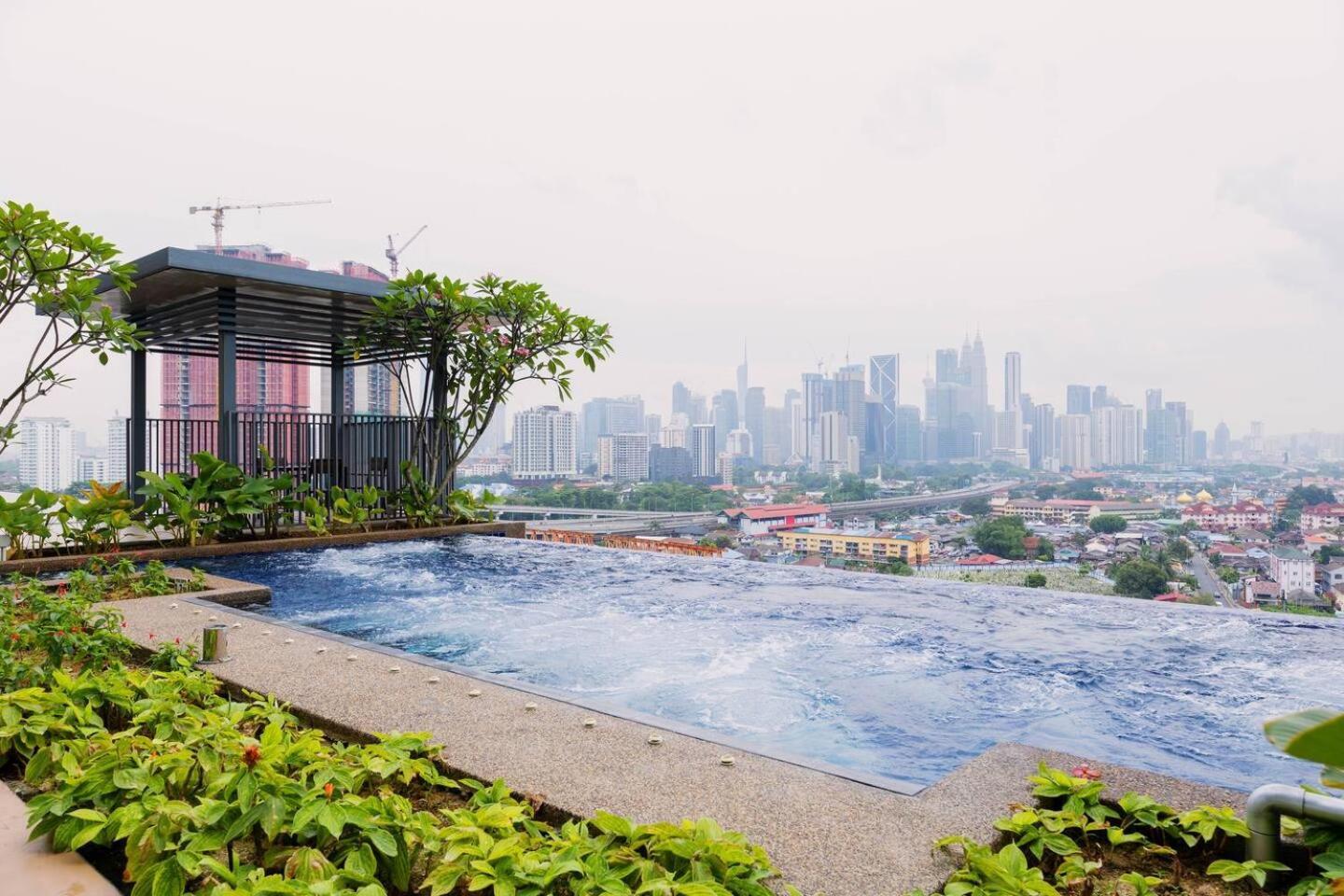 Datum Jelatek By Airhost Apartment Kuala Lumpur
